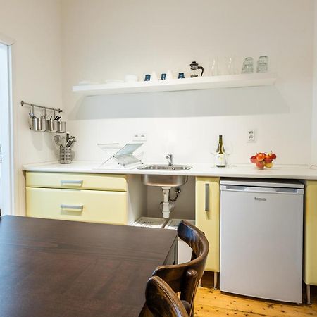 Guesthouse Slavia - apartmány s vinným sklípkem Mikulov Exterior foto