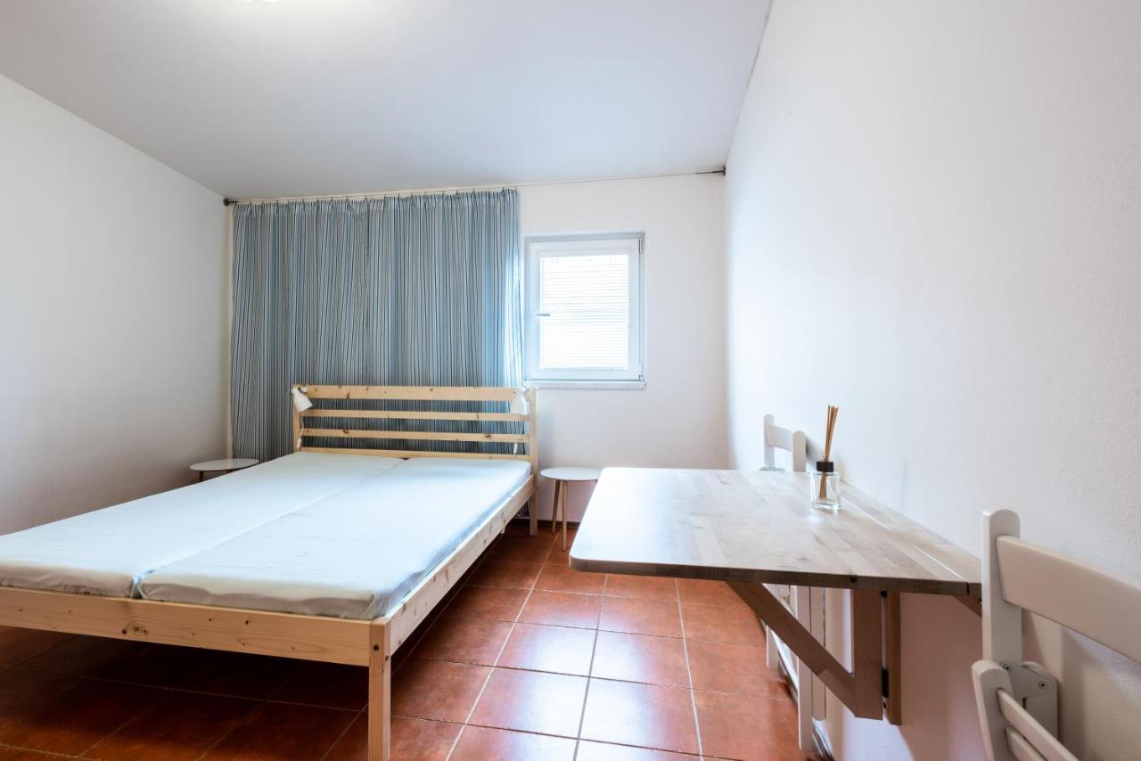 Guesthouse Slavia - apartmány s vinným sklípkem Mikulov Exterior foto