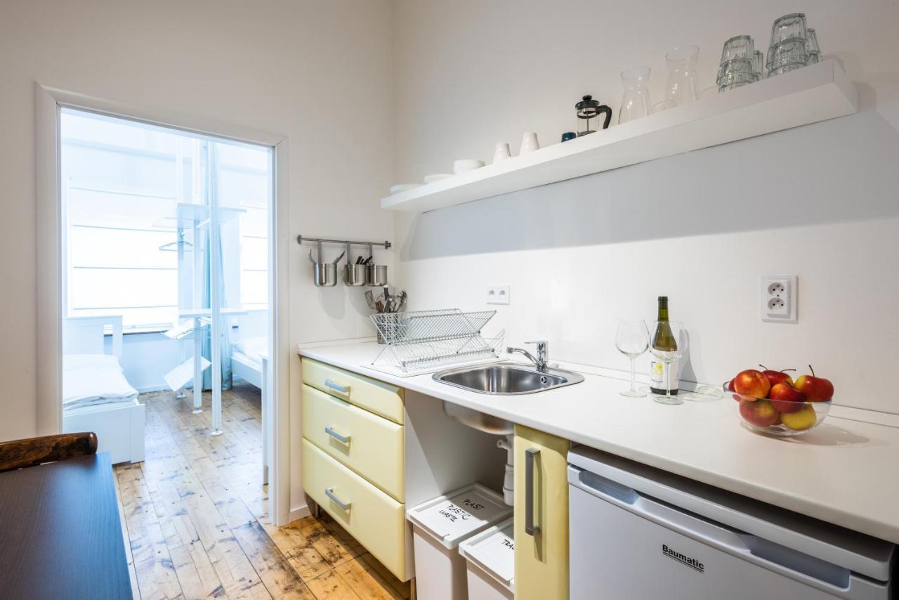 Guesthouse Slavia - apartmány s vinným sklípkem Mikulov Exterior foto